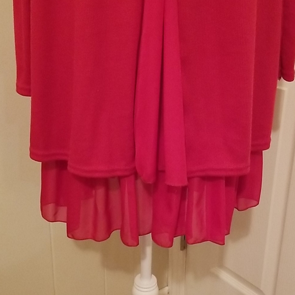 SOLD!!!Red Dress. Size Small. - Picture 4 of 5